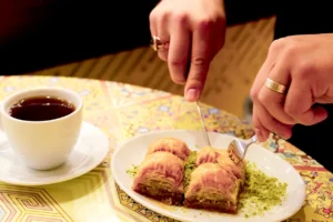 The Art of Choosing the Perfect Middle Eastern Sweets for Every Occasion
